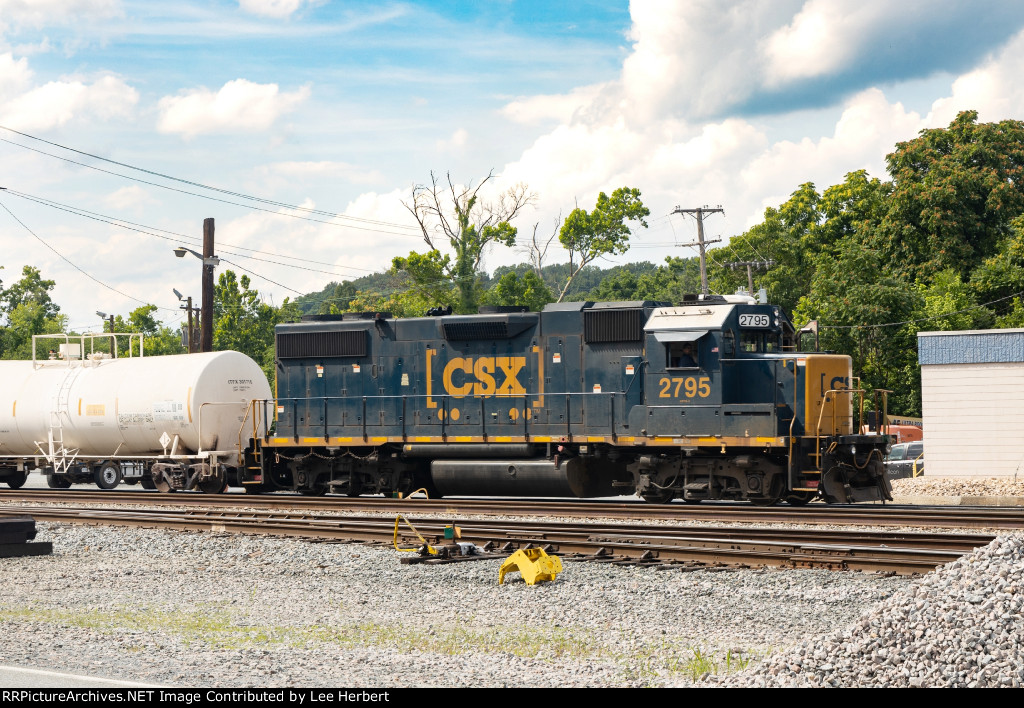 CSX 2795